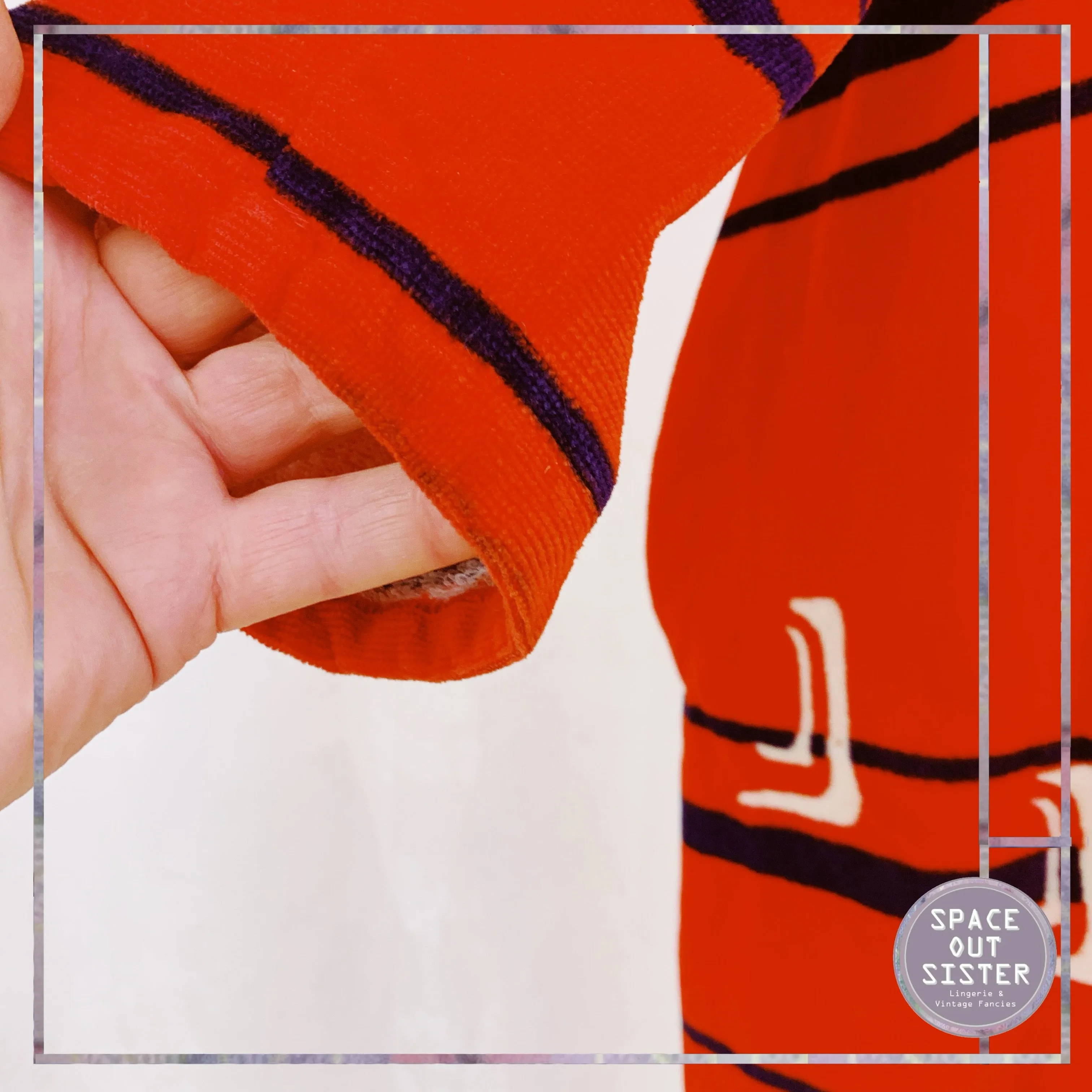 1970s Cawo Red & Navy Robe