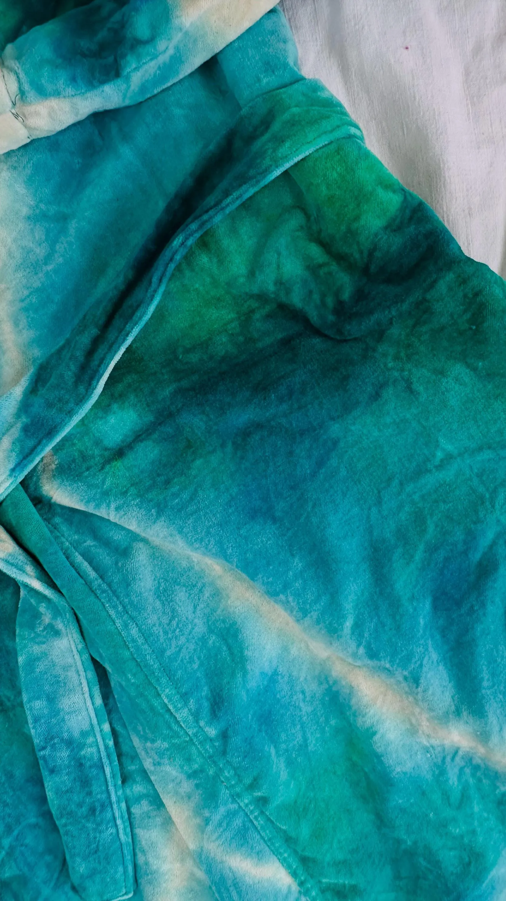 Cotton Velvet Tie Dyed Robe. Luxe Robe. 100% Cotton. One size.