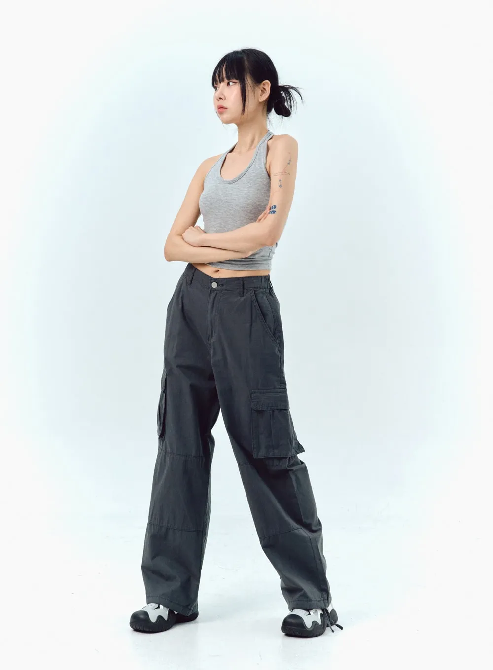 Halter Neck Cropped Top IG304