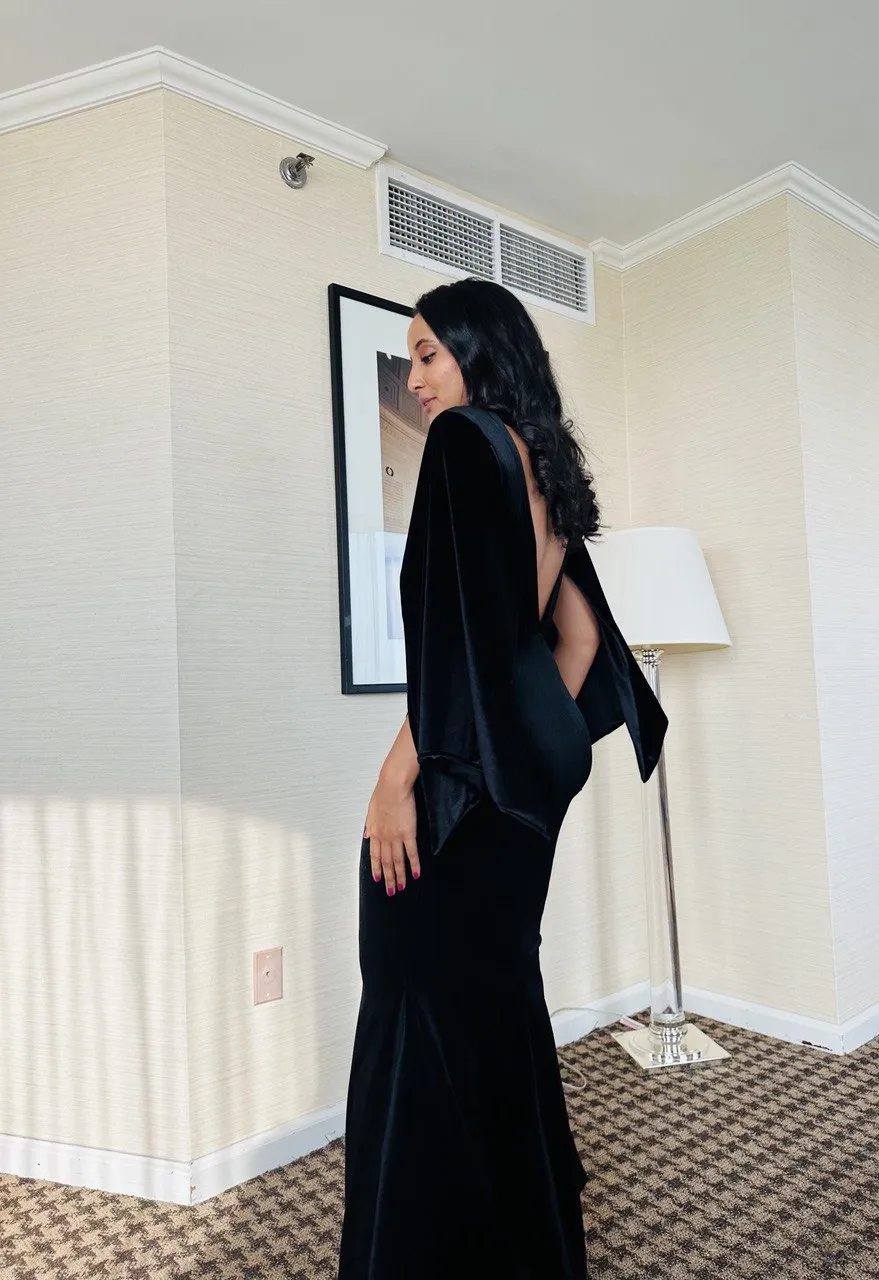 Kesanet Black Dress