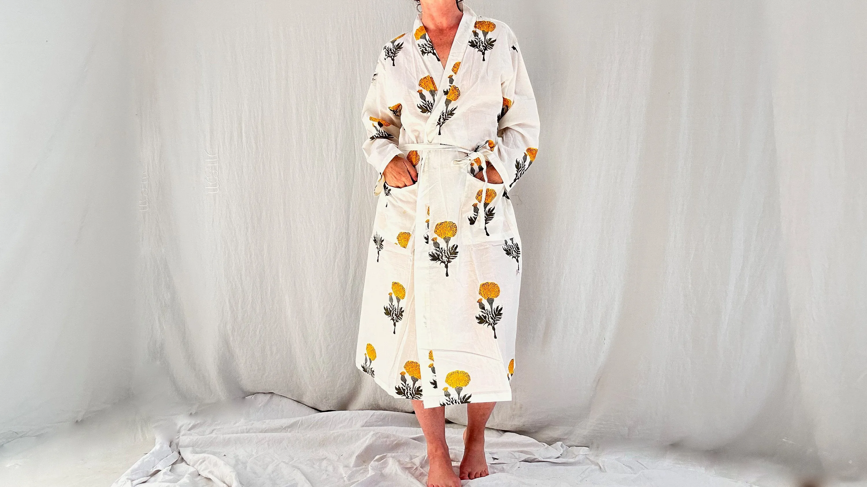 Lightweight Cotton Robe. Floral Printed.