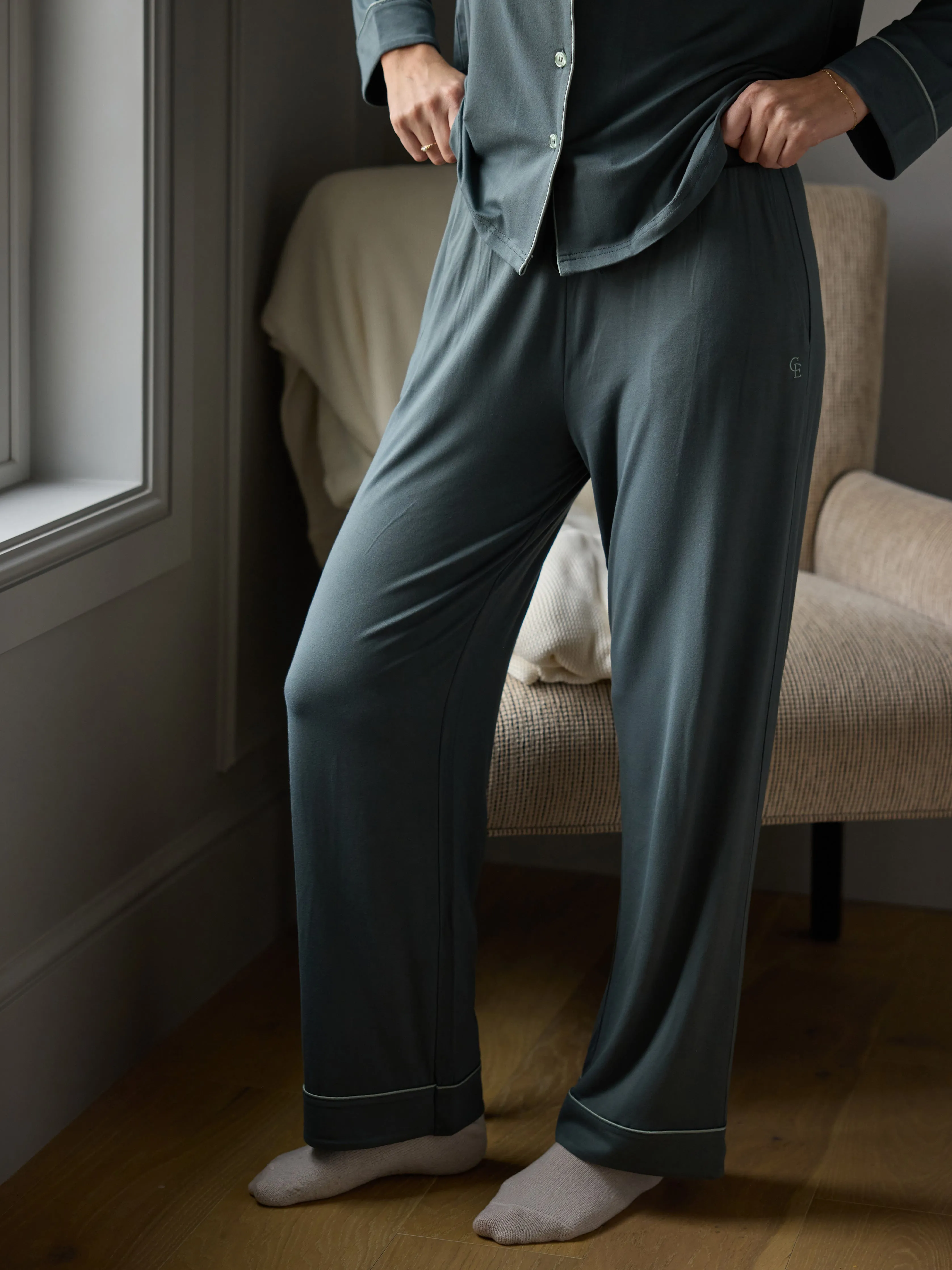 Women's Stretch-Knit Long Sleeve Bamboo Pajama Set